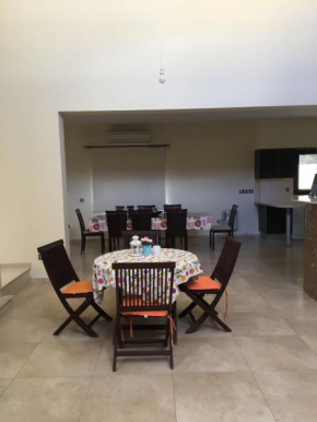 Family Tides PARALIMNI